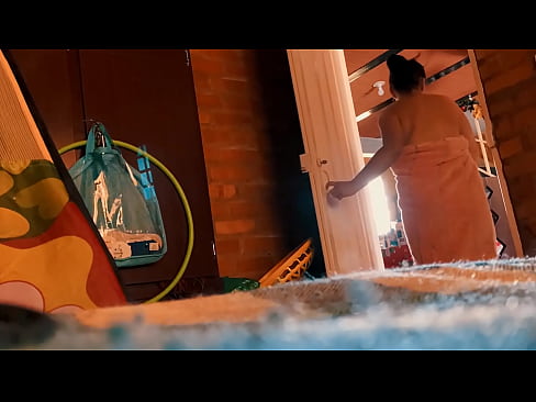 ❤️ Frændi minn fylgir mér inn í sturtu, hann ríða mér á meðan ég fer í sturtu. ❤ Fallegt klám á is.liporno.ru ❌️❤