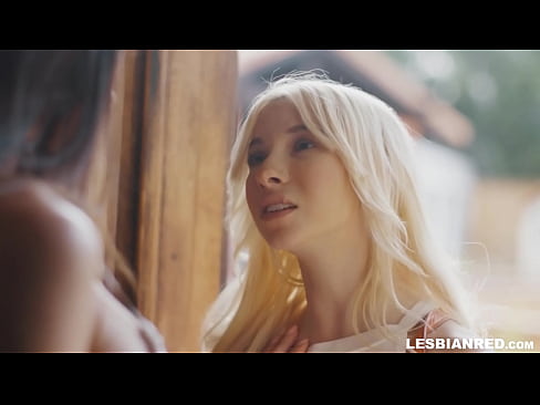 ❤️ Stelpan kemur heim nokkrum mánuðum síðar og endar með því að borða kisu stjúpmömmu sinnar ❤ Fallegt klám á is.liporno.ru ❌️❤